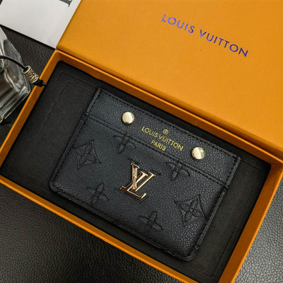 Sleek LV Monogram Wallet - Essential Accessory for Any Occasion